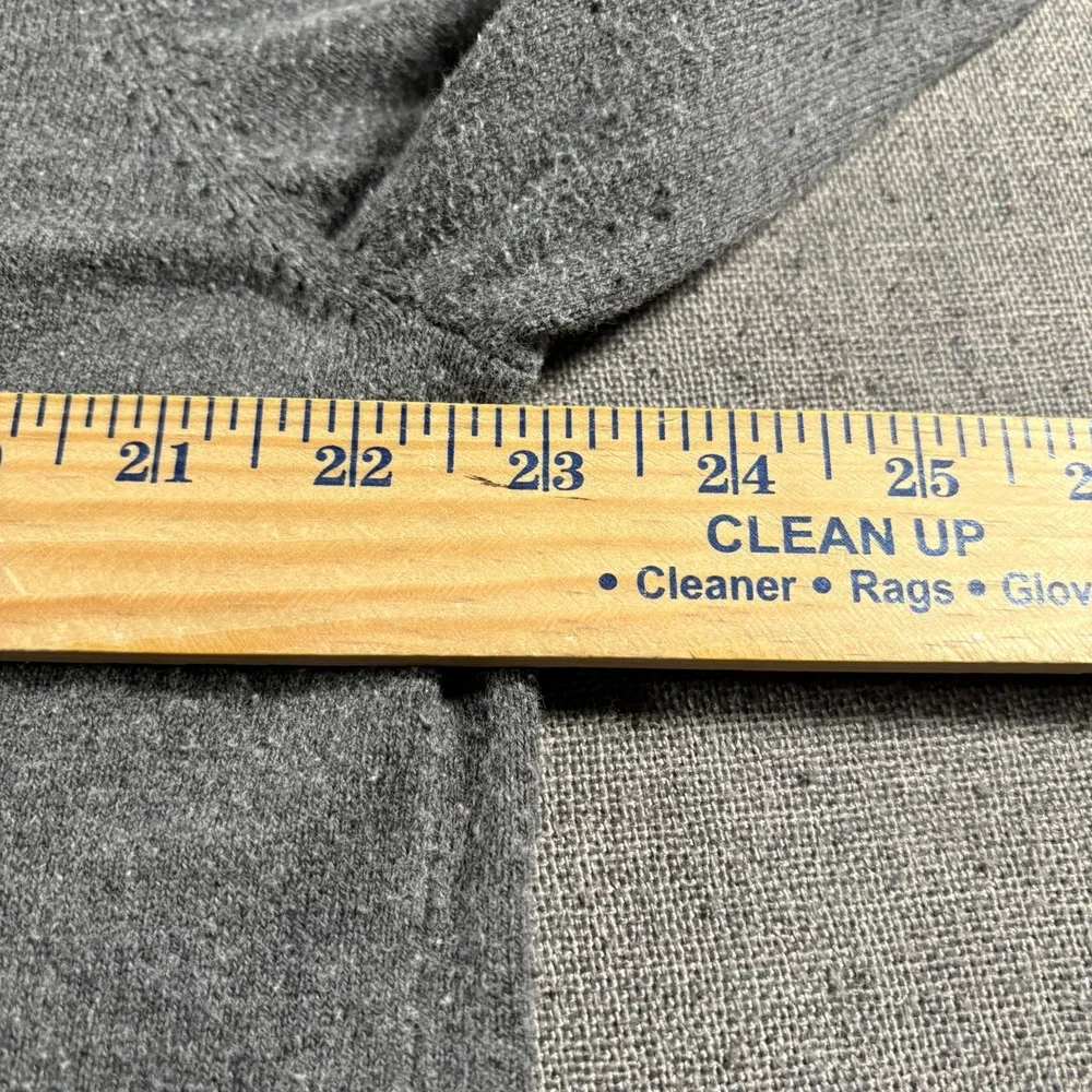 J. Hilburn V-Neck Sweater Mens‎ Large Grey Long Sleeve Pullover Soft Minimalist